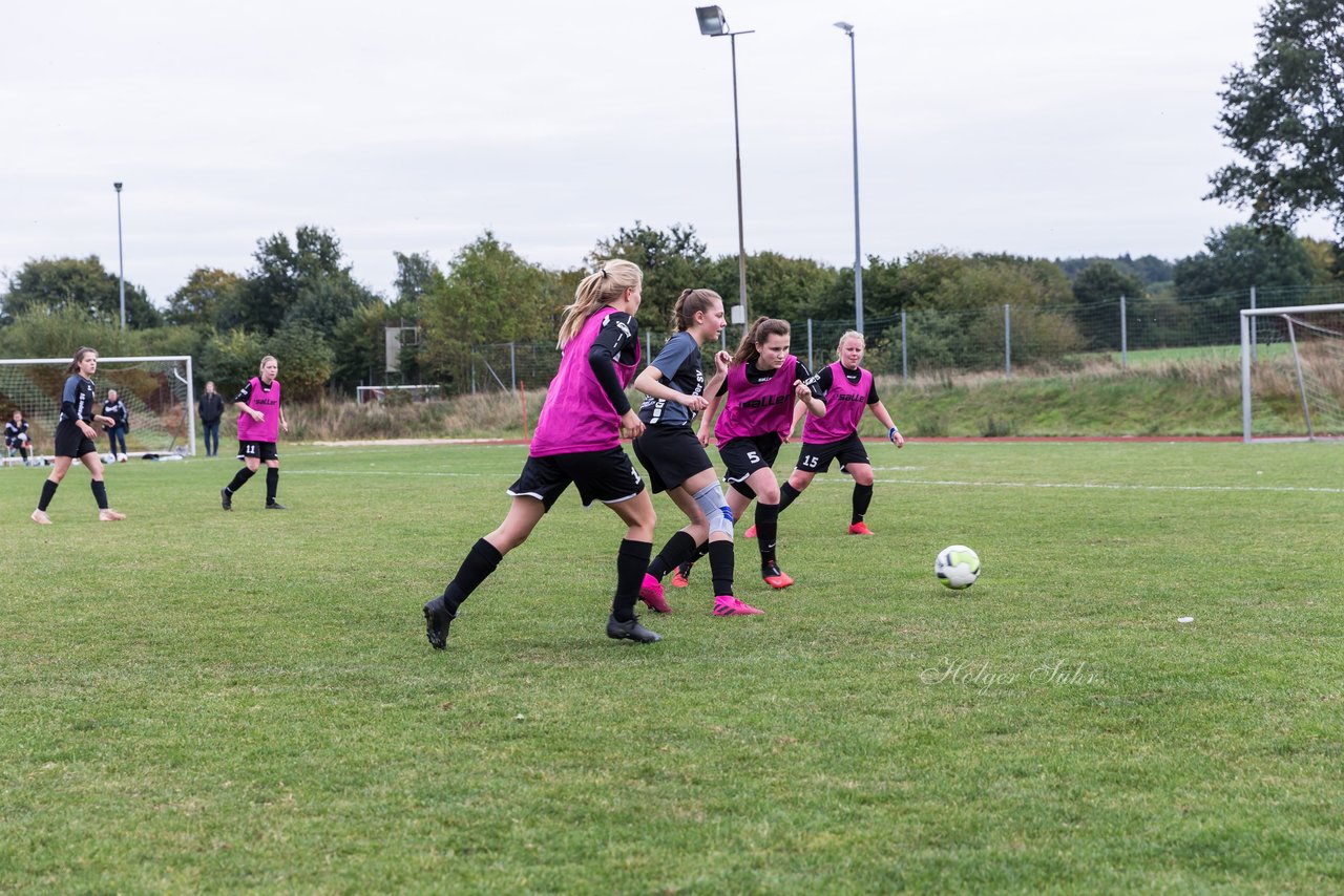 Bild 132 - Frauen Grossenasper SV - SV Steinhorst/Labenz : Ergebnis: 1:3